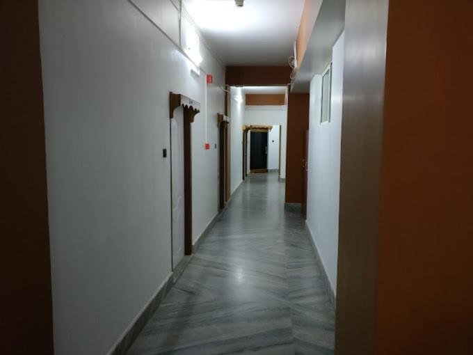 Hotel Holiday Hush Haven à Shillong Extérieur photo